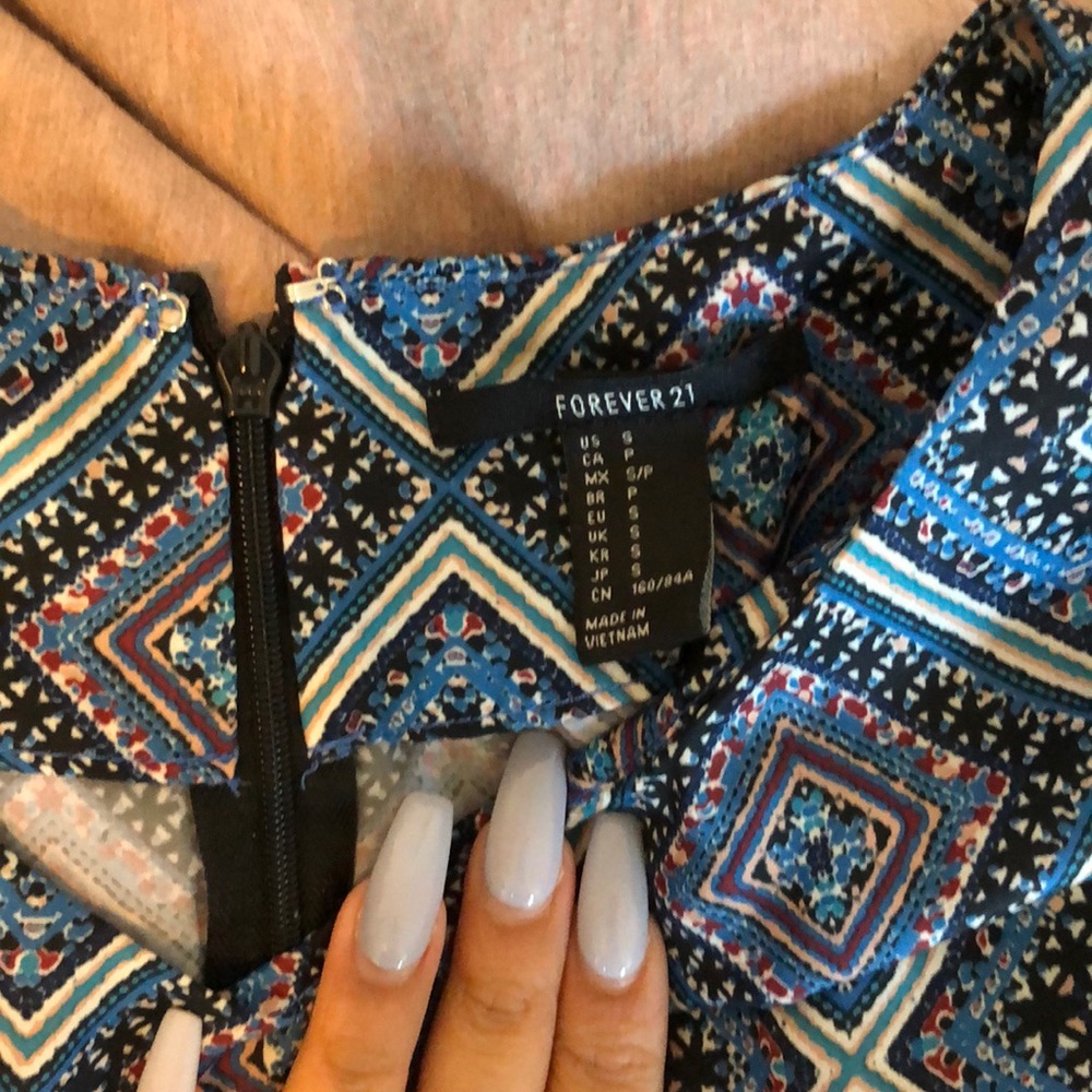 Pattern Blouse - Picture 3 of 3